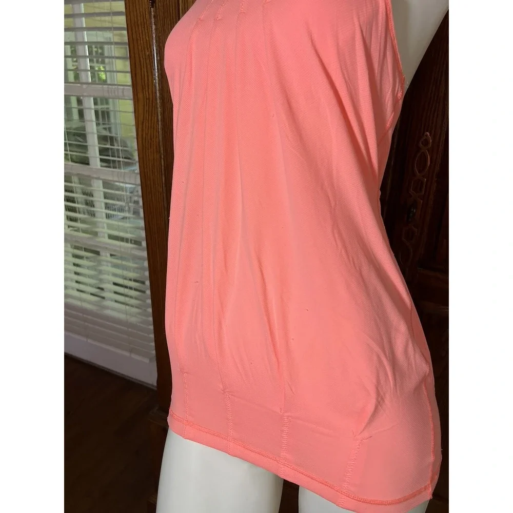 Lululemon   Flow & Go Tank Top w/ Built In Bra sz 4 Damaged With Snags